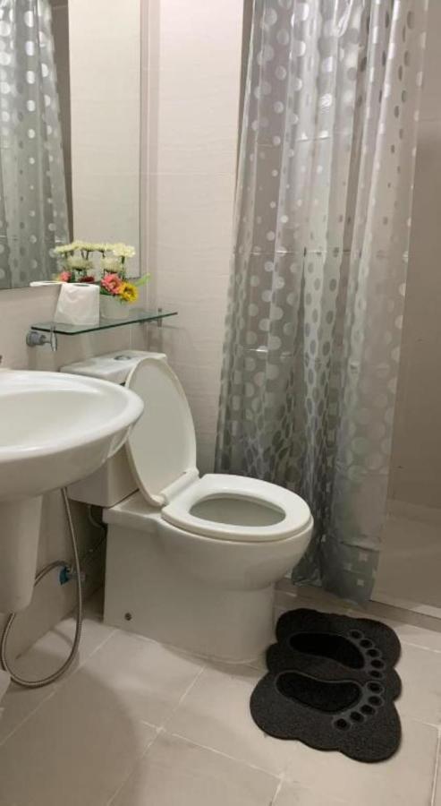 Azure Urban Resort A3 Near Airport Mall With Balcony Wavepool マニラ市 エクステリア 写真