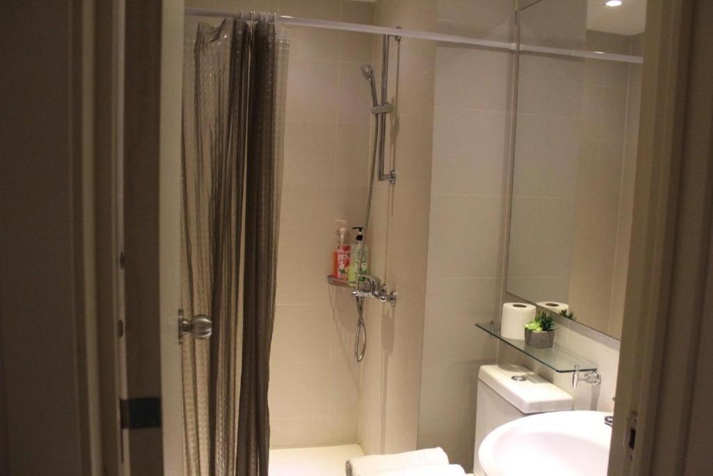 Azure Urban Resort A3 Near Airport Mall With Balcony Wavepool マニラ市 エクステリア 写真