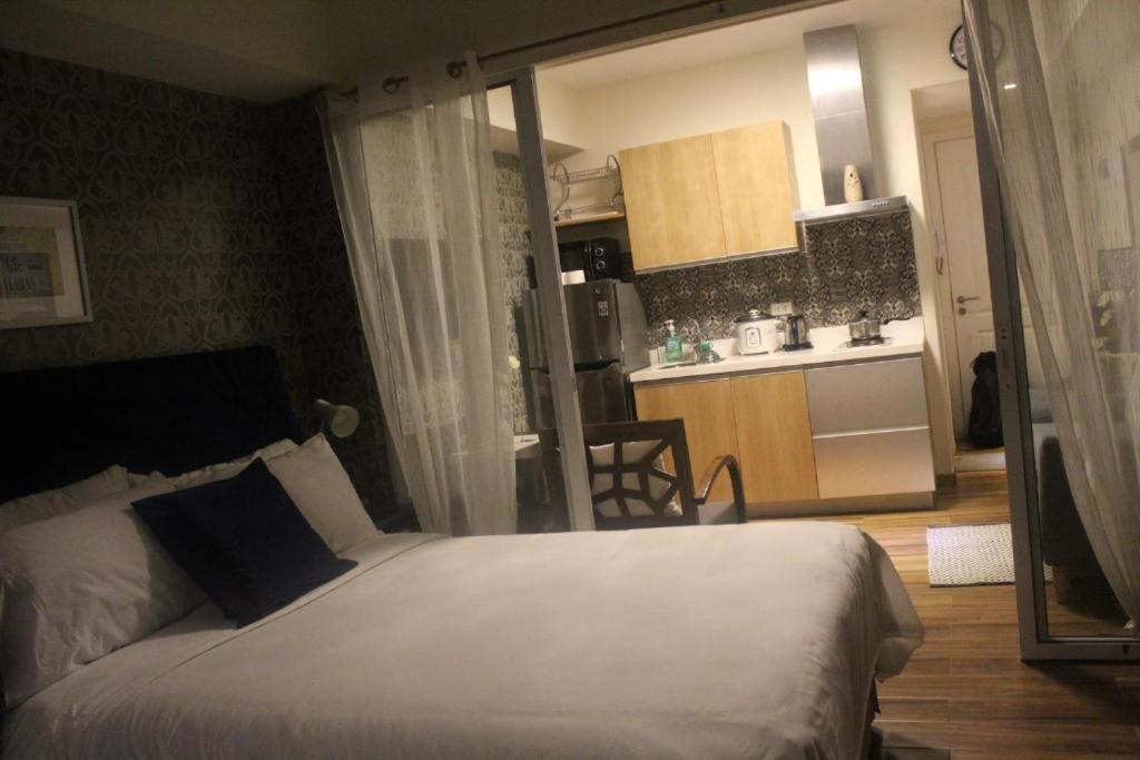 Azure Urban Resort A3 Near Airport Mall With Balcony Wavepool マニラ市 エクステリア 写真
